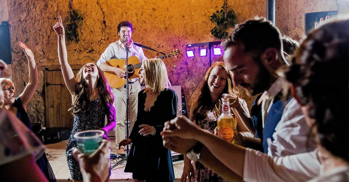 Roger Styles performing